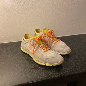 Womens Nike Running Shoes Size 9